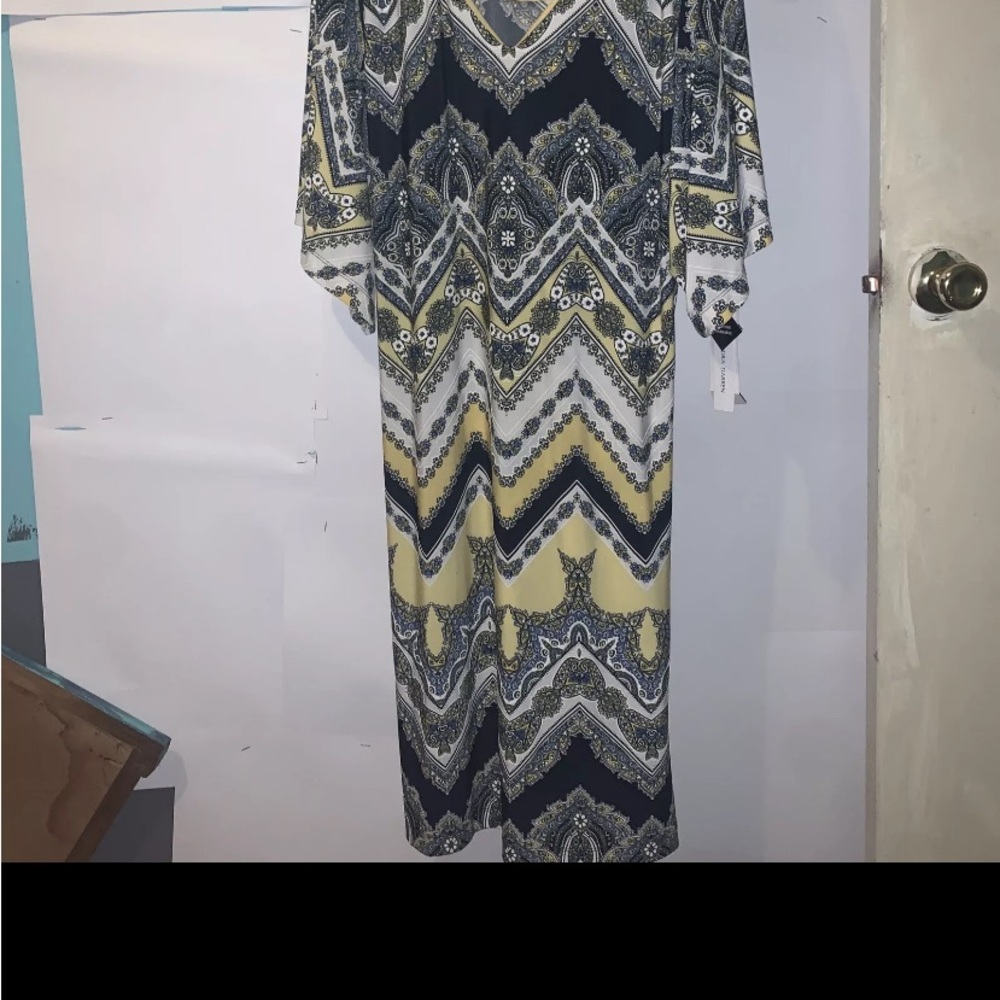 Sandra Darren NWT Size XL Blue White Paisley Floral Casual Short Sleeve Shift